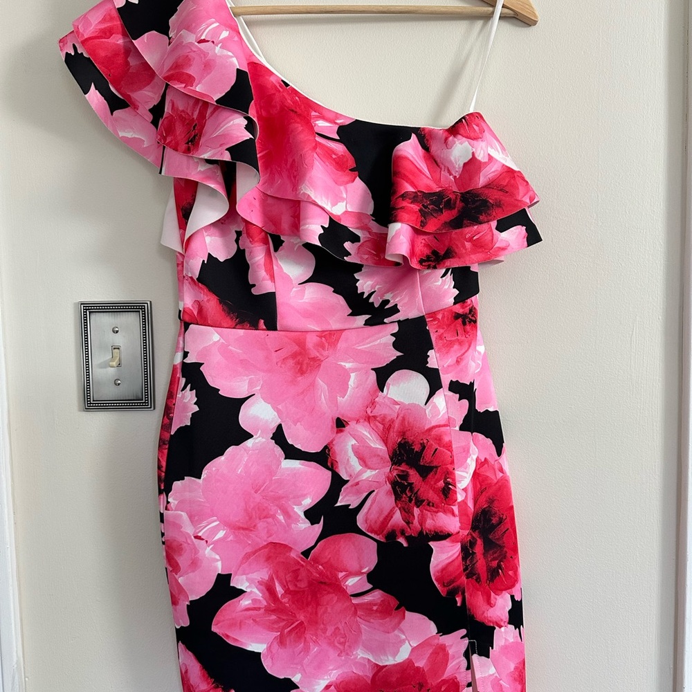 Alexa Admor Floral One-Shoulder Dress - Pink and Black